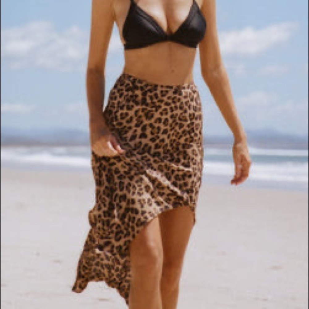 Kivari midi leopard skirt